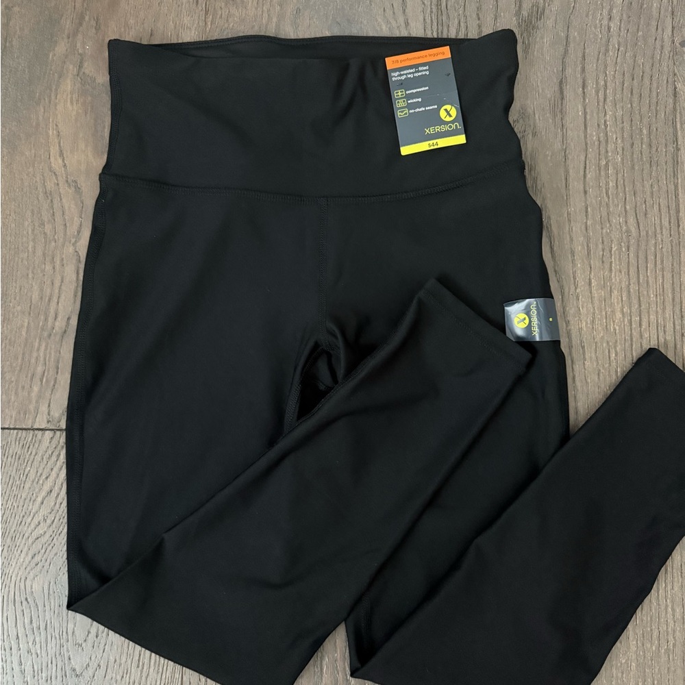 NWT Xersion 7/8 Performance Leggings